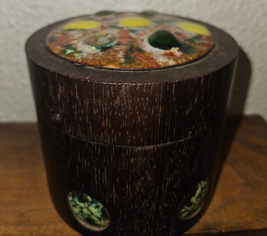 Round Shaker Style Vintage Japanese Box