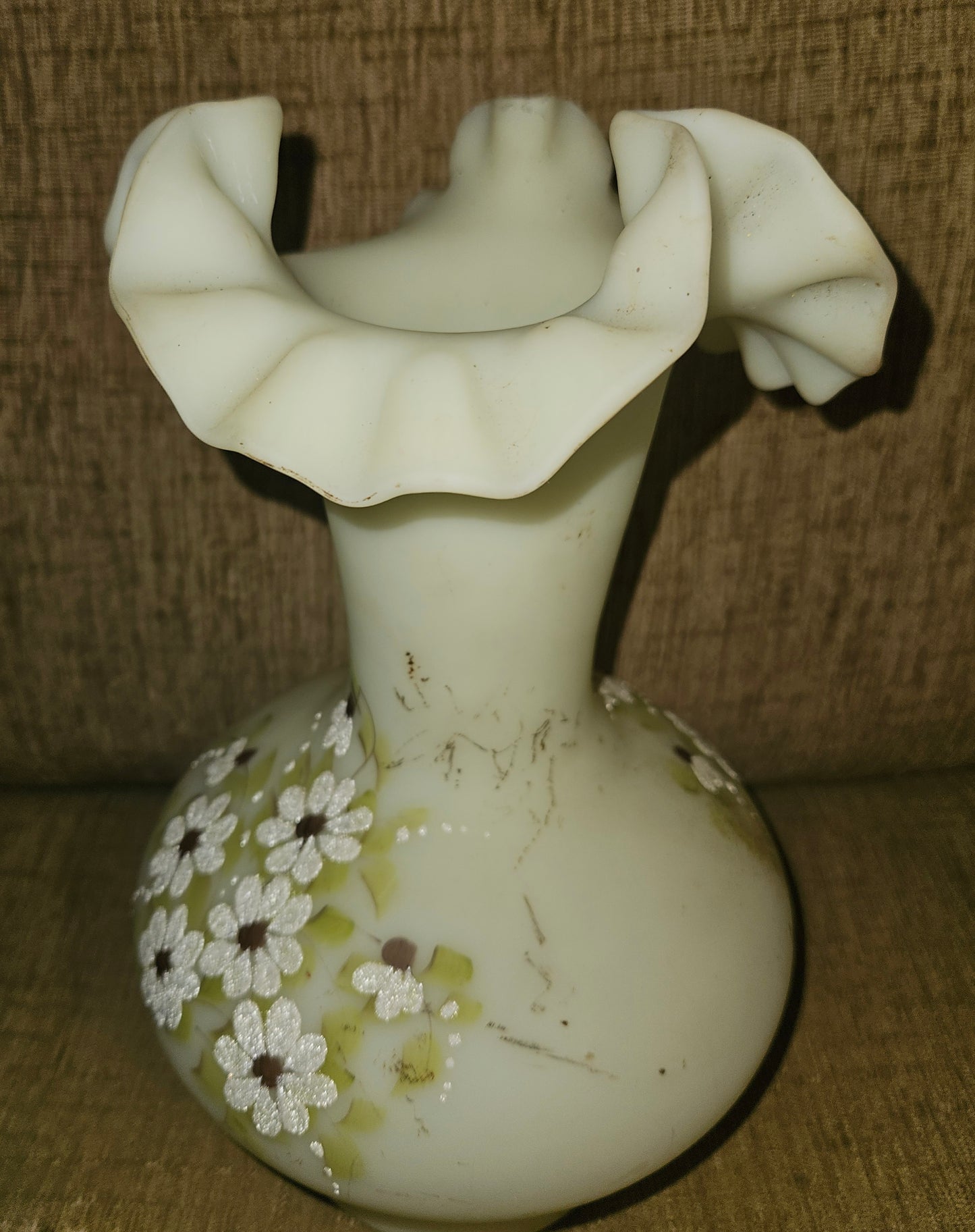 SIGNED FENTON VASE