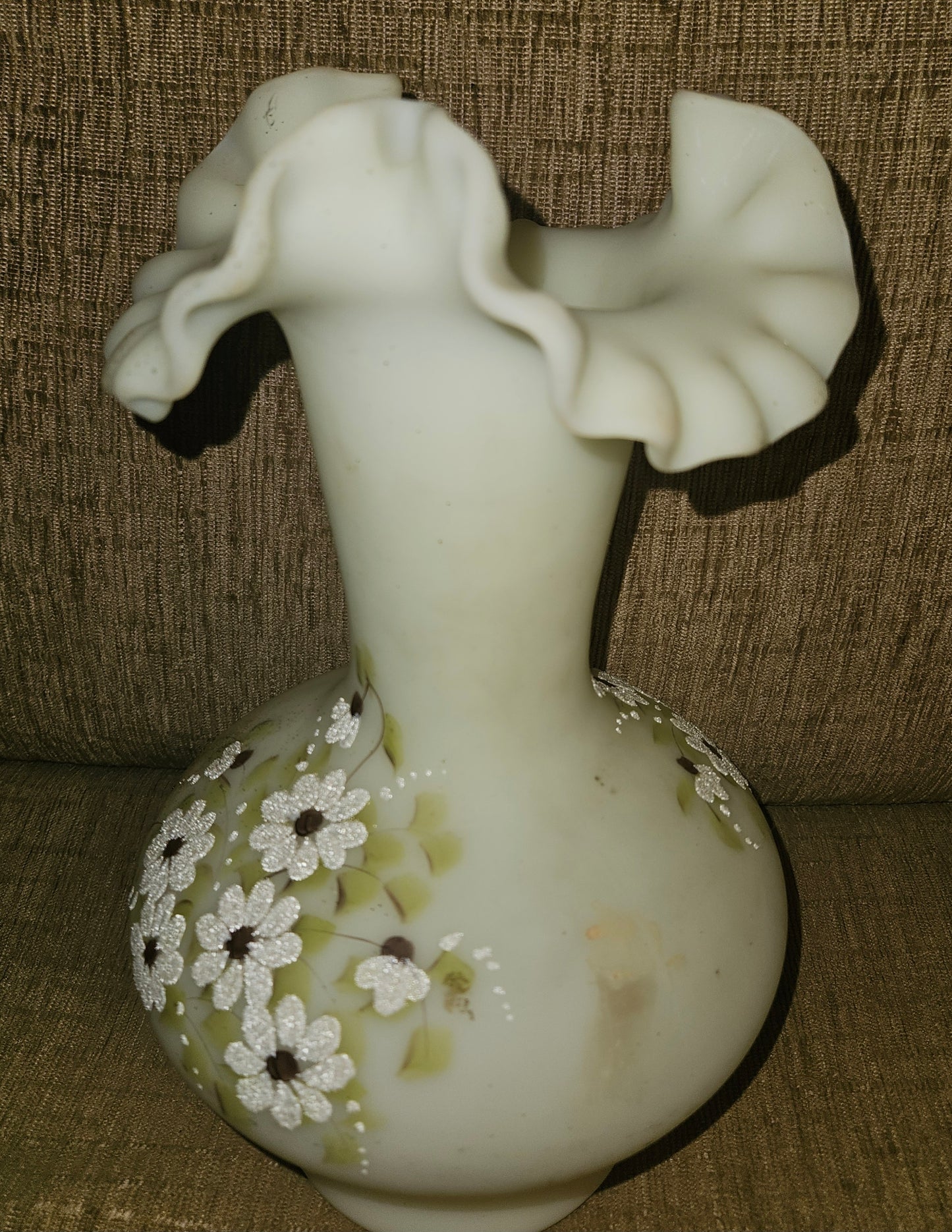 SIGNED FENTON VASE