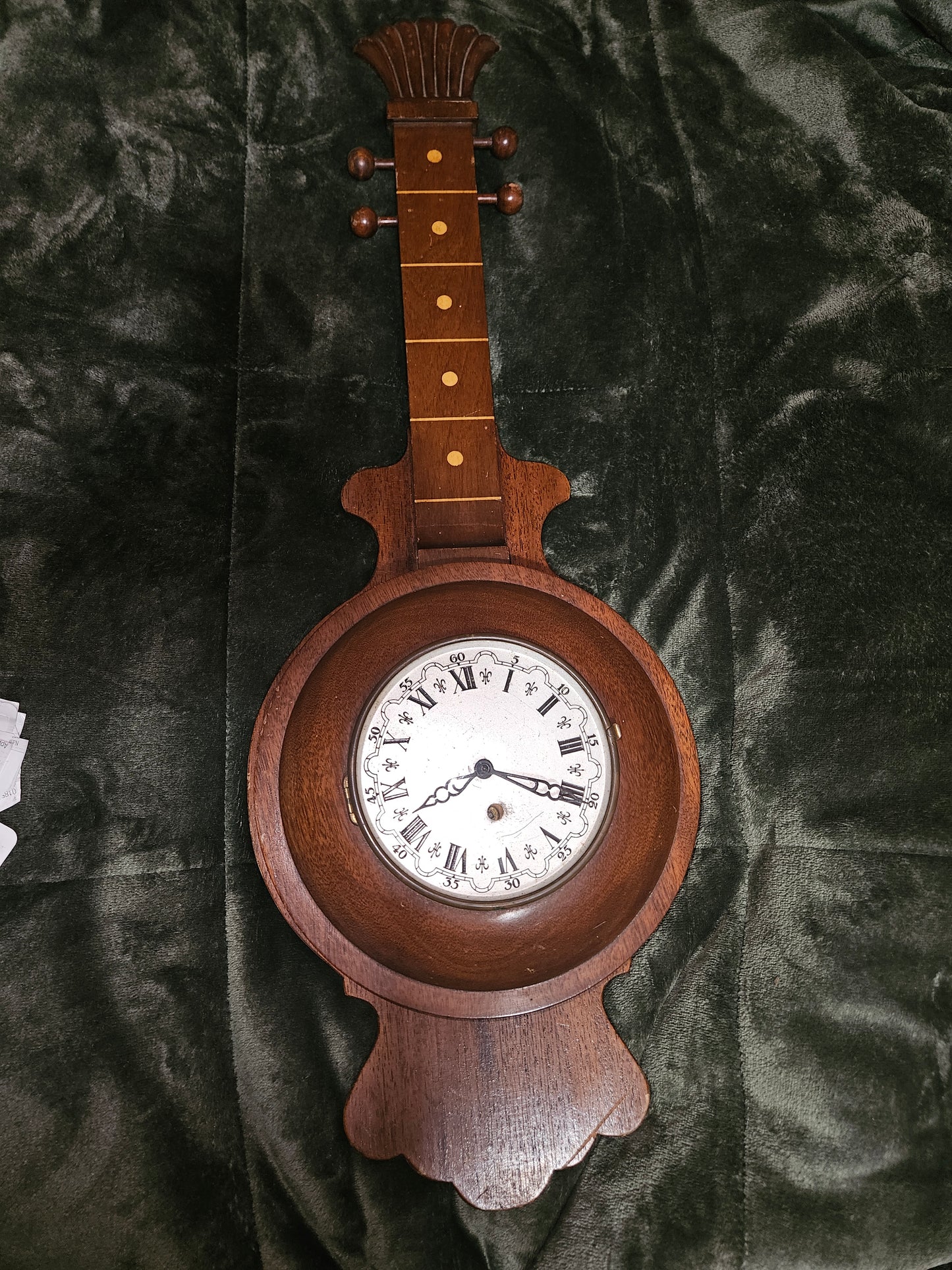 DAVALL BANJO WALL CLOCK