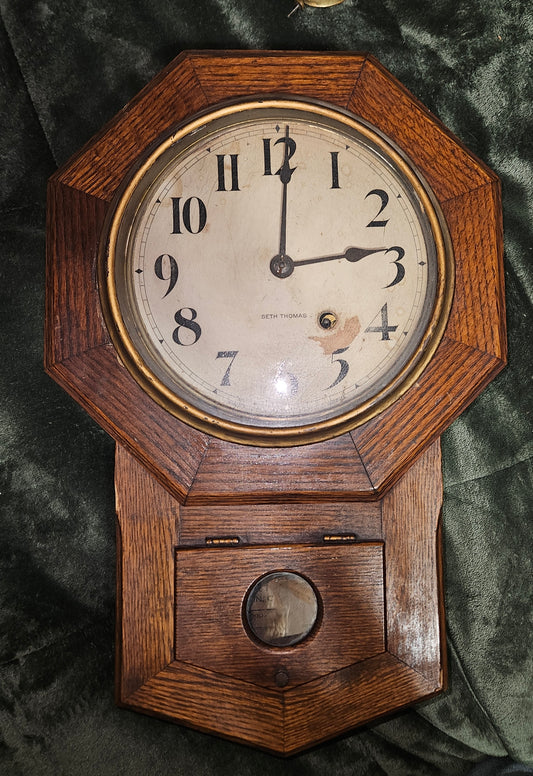 VINTAGE SETH THOMAS WALL CLOCK