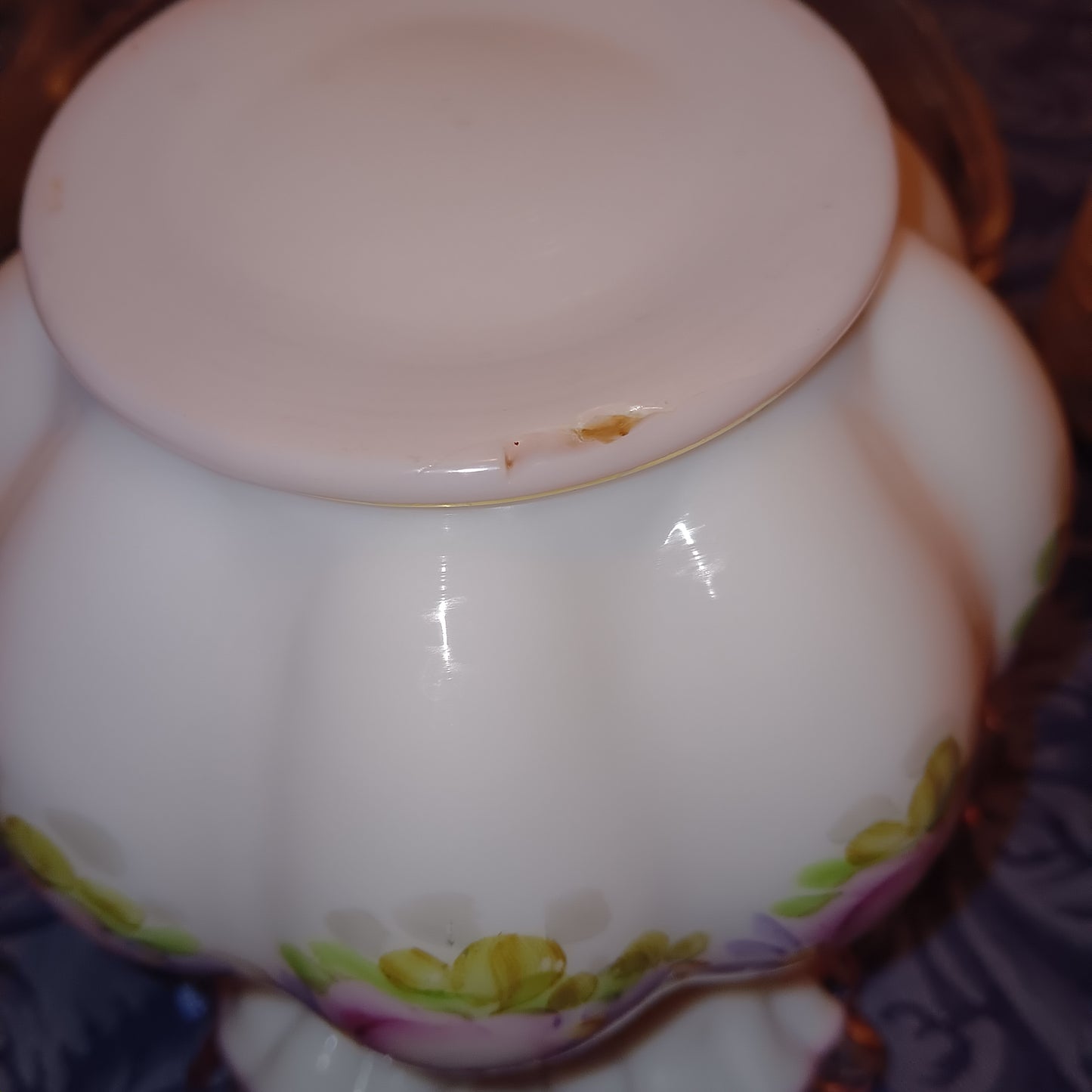 VINTAGE HAND PAINTED 1950s FENTON VASE