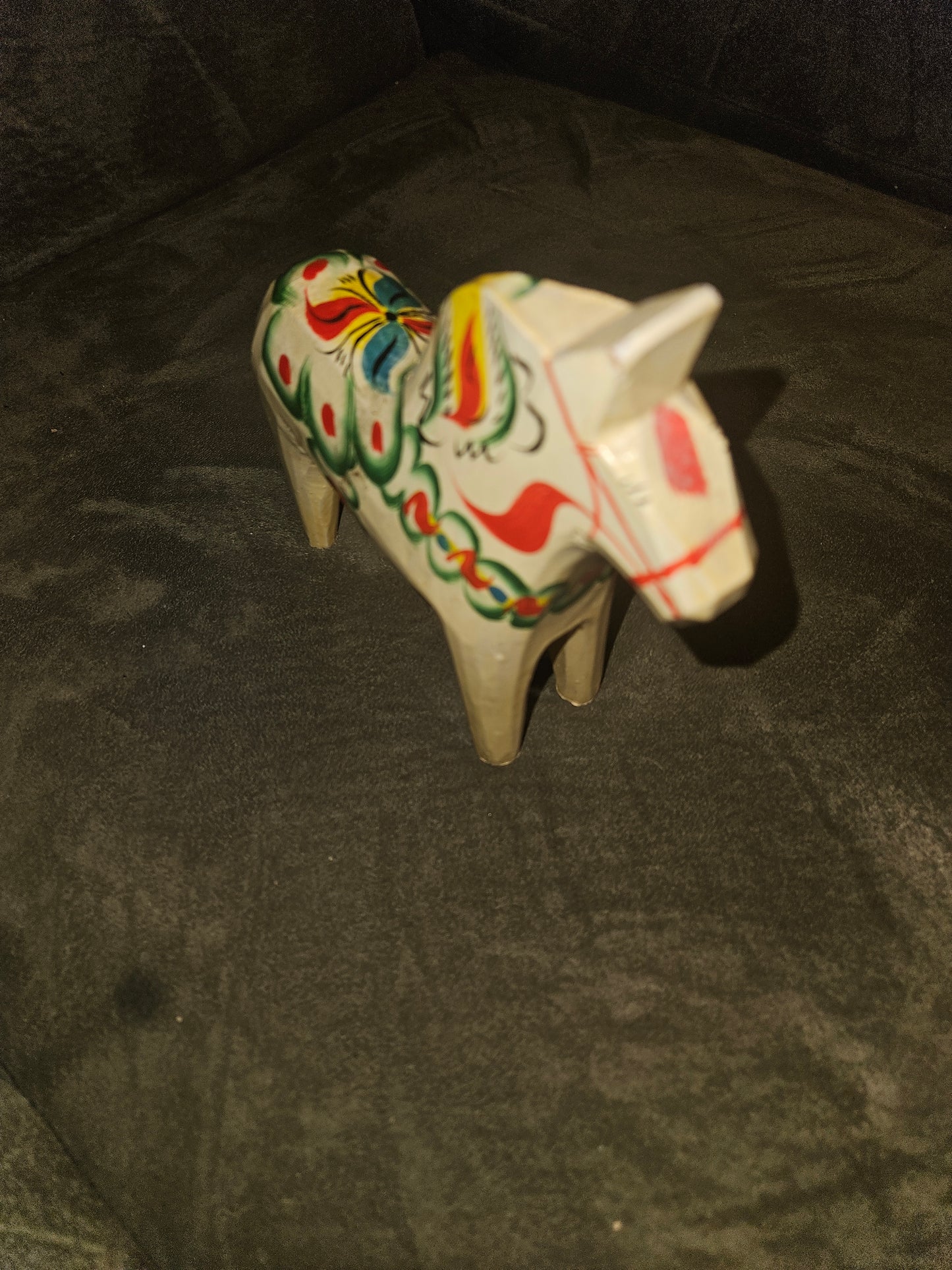 SWEEDISH DALA HORSE CREME WHITE