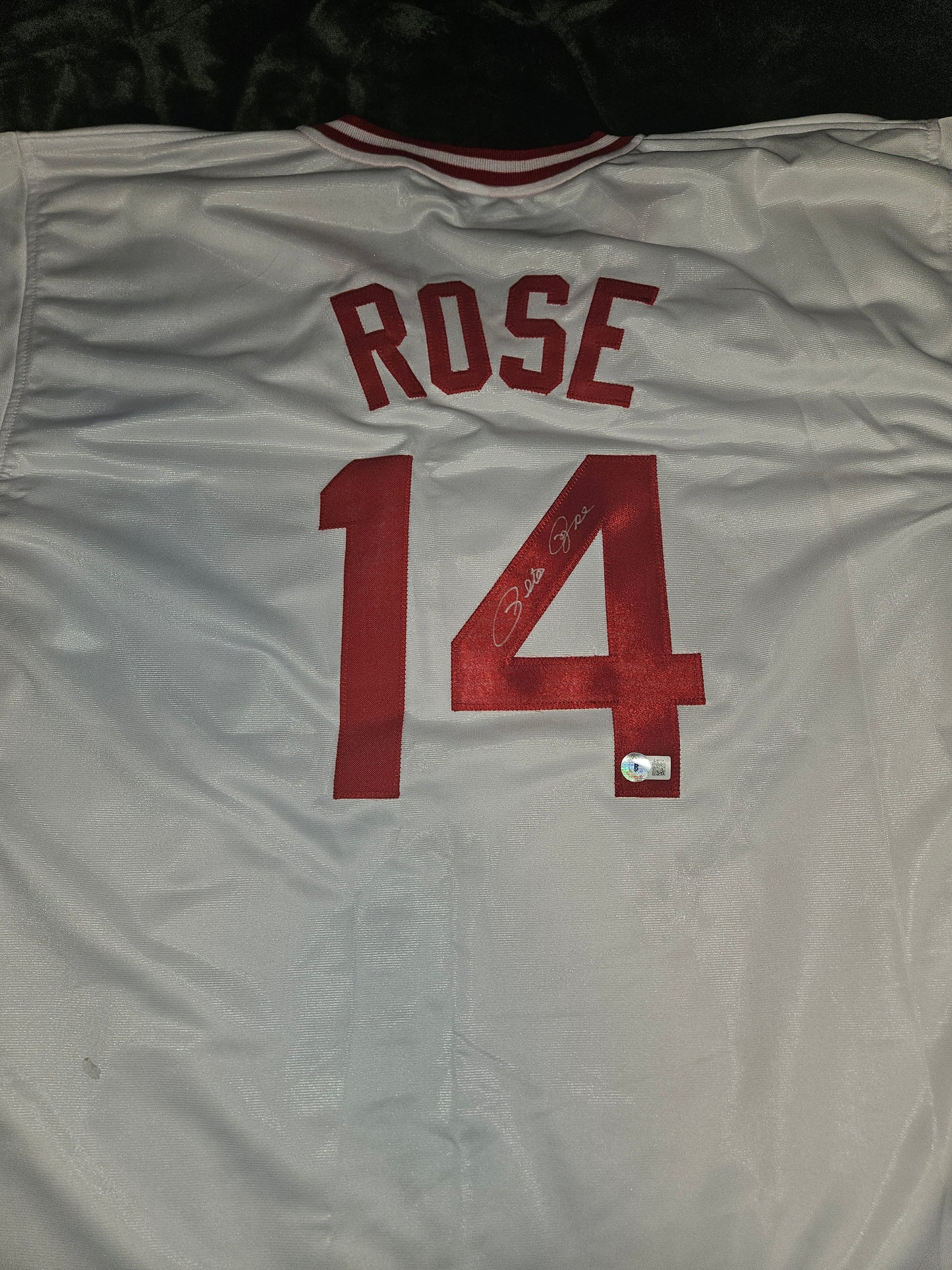 PETE ROSE AUTOGRAPHED JERSEY