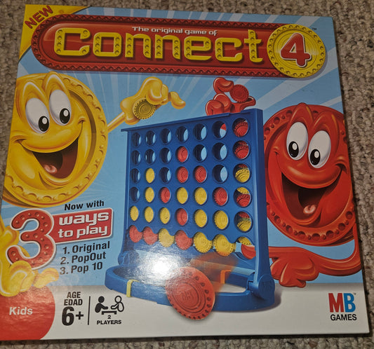 2008 CONNECT 4 GAME BRAND NEW