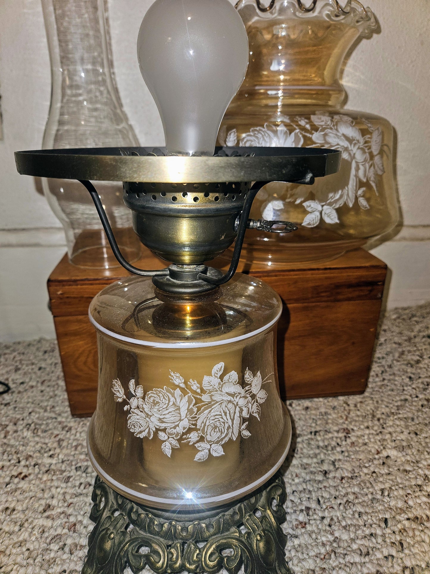 VINTAGE HURRICANE GONE WITH THE WIND LAMP