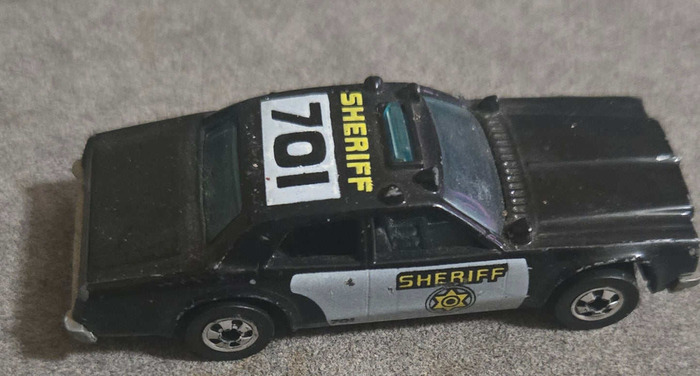 VINTAGE HOT WHEELS  1:64 1982 FORD LTD POLICE CRUISER SHERIFF 701 BLACKWALL MALAYSIA