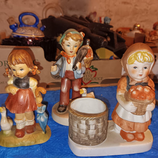 Vintage Figurines Set Of 3