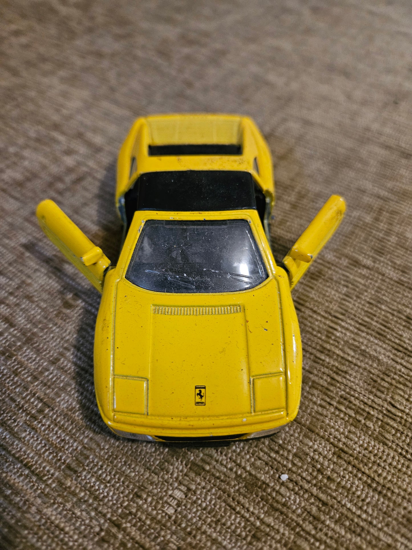 MAISTO FERRARI 348 TS  1:38 Scale Yellow Diecast toy Car