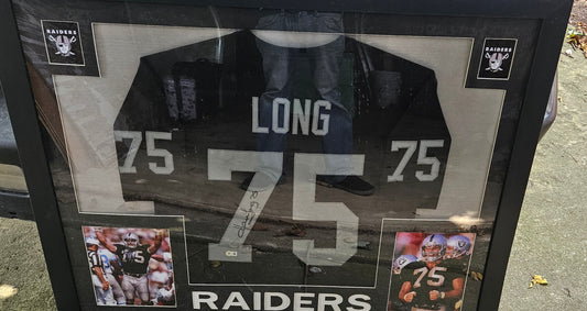 HOWIE LONG FRAMED AUTOGRAPHED JERSEY